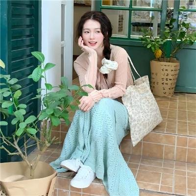 殿下，太子妃又带崽跑路了